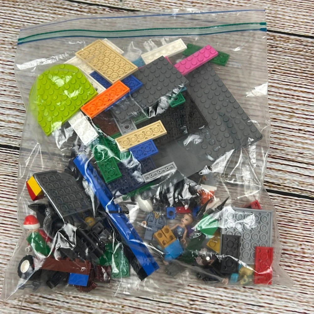 LEGO Mixed Bulk Lot 11.2oz Minifigures Baseplates Bricks City Friends Santa